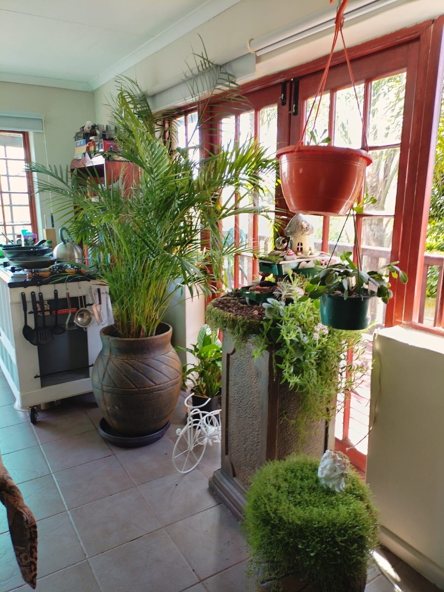 5 Bedroom Property for Sale in Fraaiuitsig Western Cape